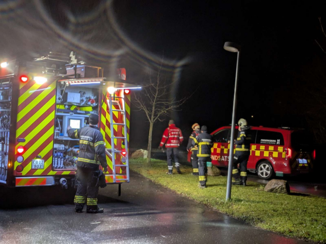 Beredskabet rykker ud ved skole