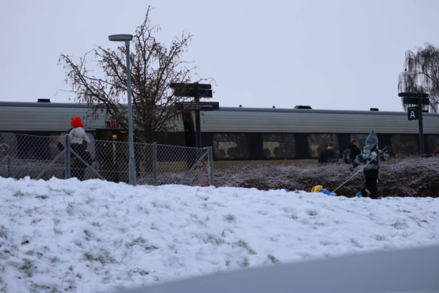 Tog antænder på station