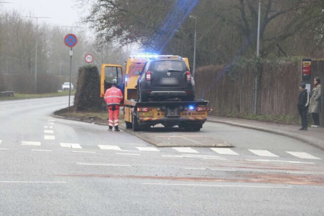 Solouheld i trafikeret kryds