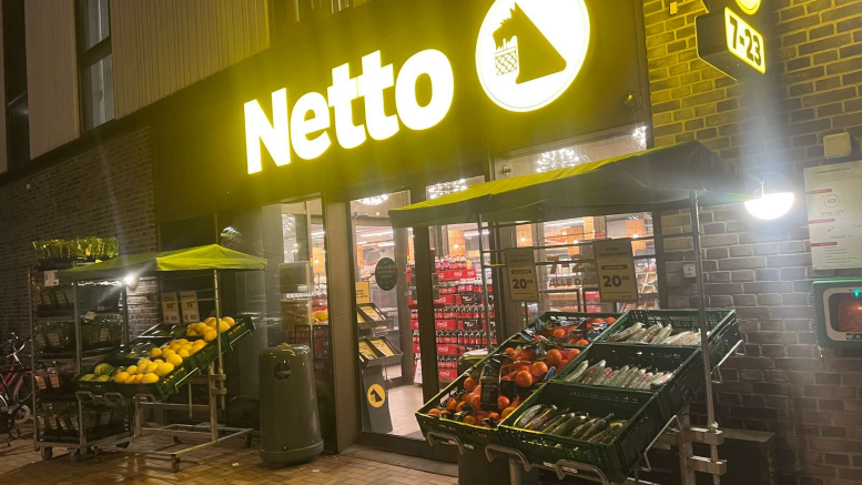 Netto facade aften