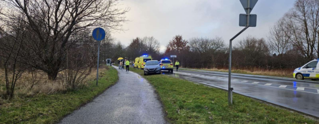 Flere ambulancer og politi rykker ud til uheld