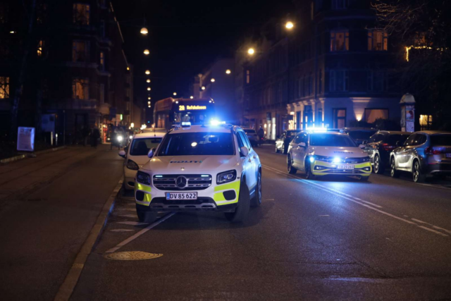 Flere ambulancer fremme: En er bragt til hospitalet