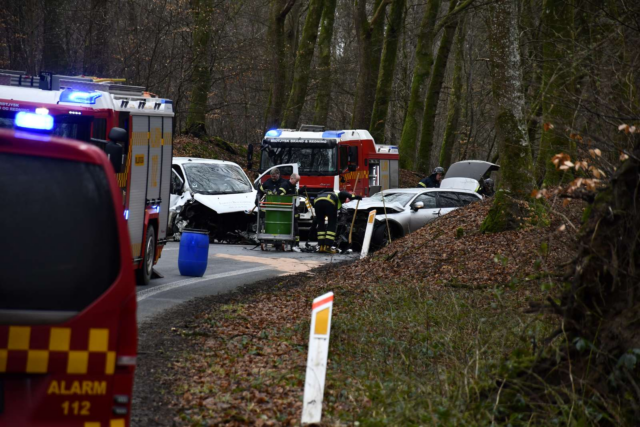 Voldsom ulykke: Vej helt spærret og lægehelikoper ankommet