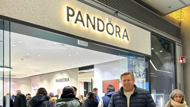 ‘Det danske FBI’ efterforsker mulig milliardsvindel i Pandora: Kasi-Jesper giver aldrig op