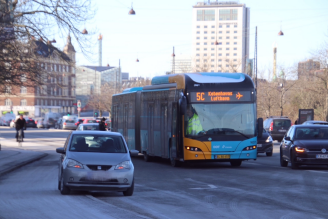 Kaos i morgentrafikken: Mange buslinjer står helt stille