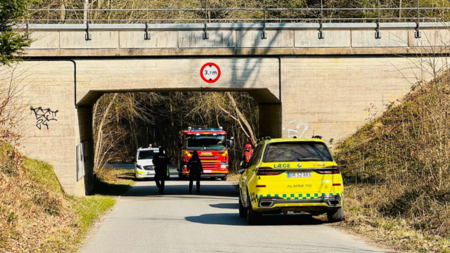 Tog rammer menneske: Alle linjer holder stille