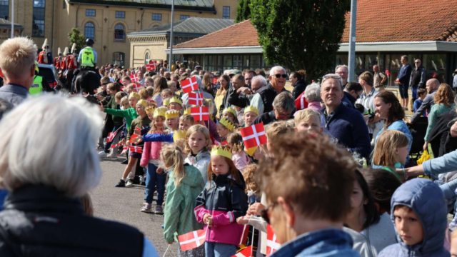 Kongehuset afslører nye officielle portrætter af prins Joachim og prinsesse Marie: Se dem her