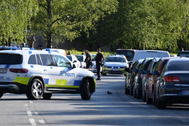 Melding: Person ramt af skud på åben gade
