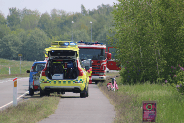 Forladt barnecykel fundet ved vandet