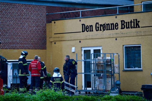 Brandudrykning til butik: Røg fra altan satte gang i beredskabet