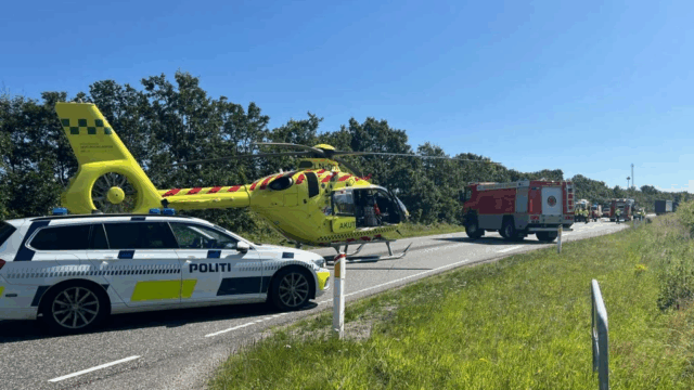 “Fløjet til hospitalet”: Flere personer hastet væk efter voldsomt uheld