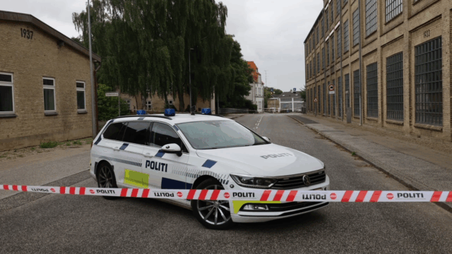 Alvorlig hændelse på adresse: Kvinde på hospitalet