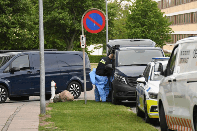 Voldsom hændelse: Politiet har været massivt til stede i mange timer