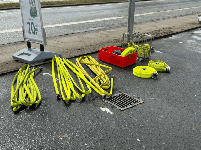 Kunderne måtte forlade butikken under brand