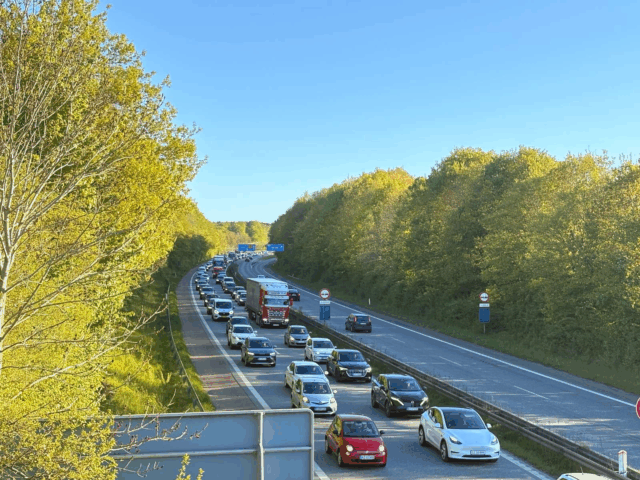 Massiv kø efter uheld