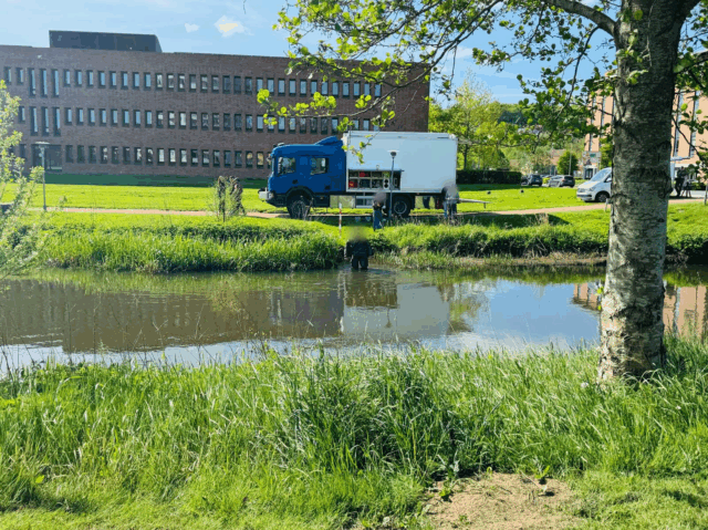 LIGE NU: Talstærkt til stede omkring å efter voldsomme scener