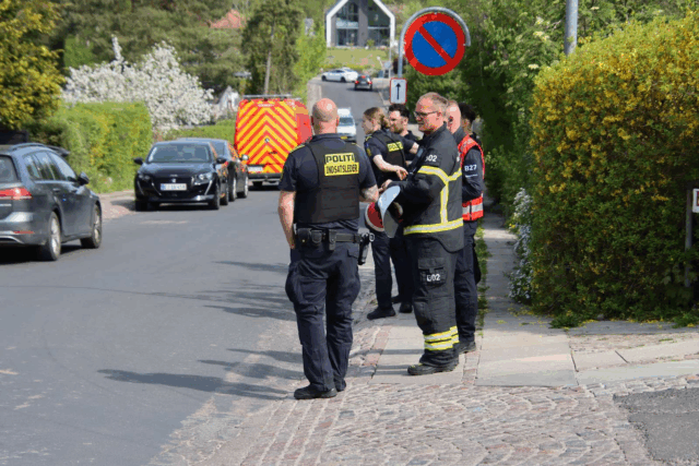 Vestegnen: Drama på villavej – ‘kvinde står og er meget ked af det’