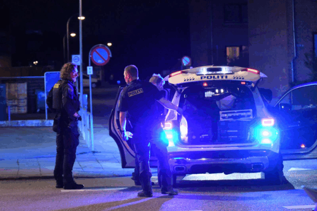 Slagsmål brudt ud til sammenkomst: Politi massivt til stede