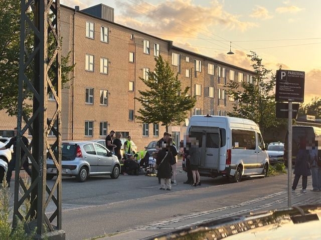 Ramt af bil: Kvinde kørt ned i København