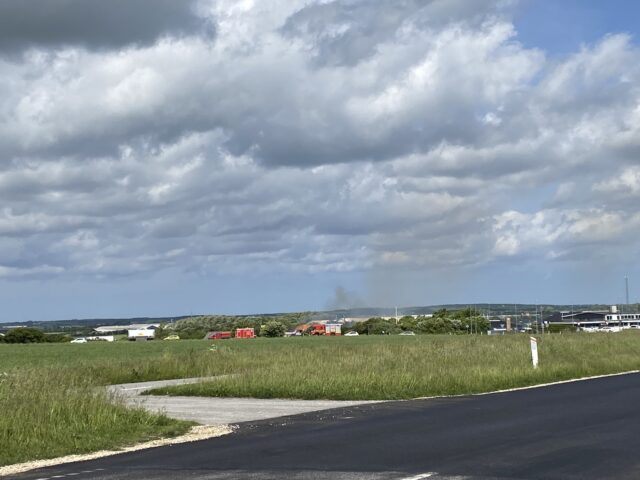 Brandvæsnet massivt til stede: ‘Der er overtændt’