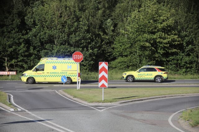 Motorcyklist kvæstet i voldsom ulykke