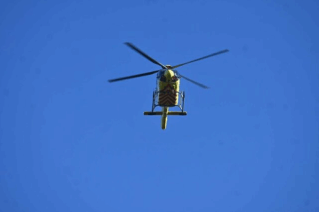 Børn i bilen: Lægehelikopter og flere ambulancer haster mod uheld