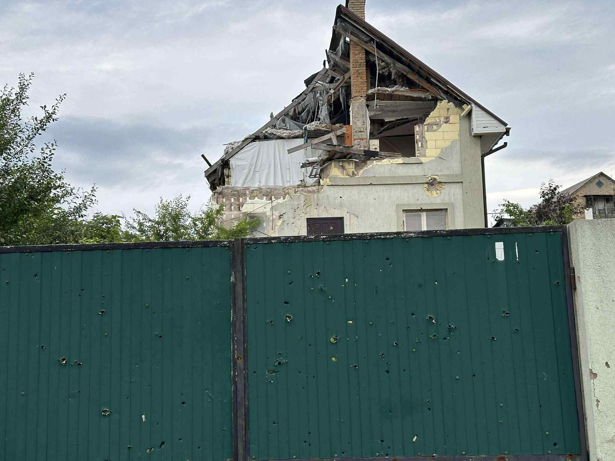 Her blev de henrettet – nu sælges der æbler på hjørnet