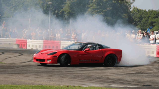 Se de eksplosive billeder: Le Mans-feber i Skjern