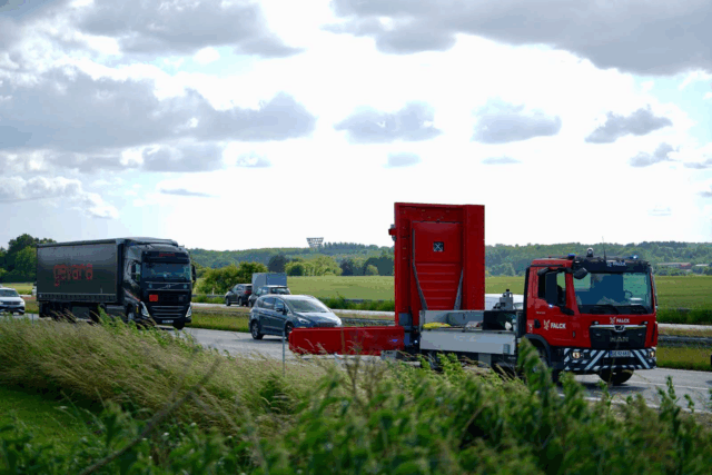 Ulykke spærrer spor på motorvej