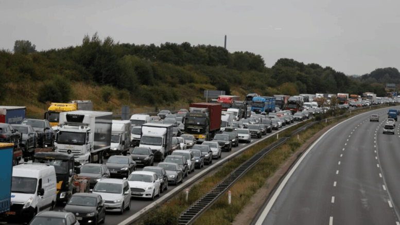 Elbil i problemer på motorvej