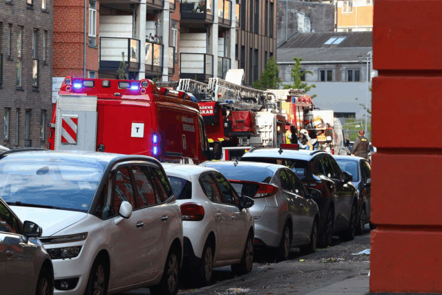 Voldsom røgudvikling ved kælderbrand