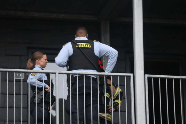 Politiet rykker med ud til brand