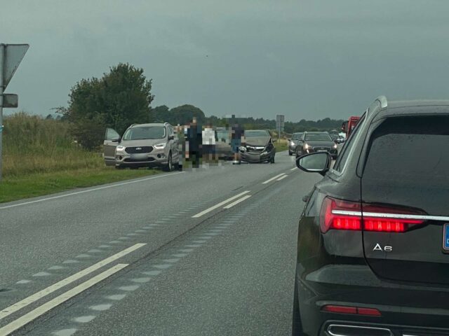 Sammenstød på befærdet vej