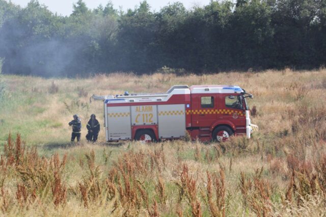 Landbrugsredskab i flammer