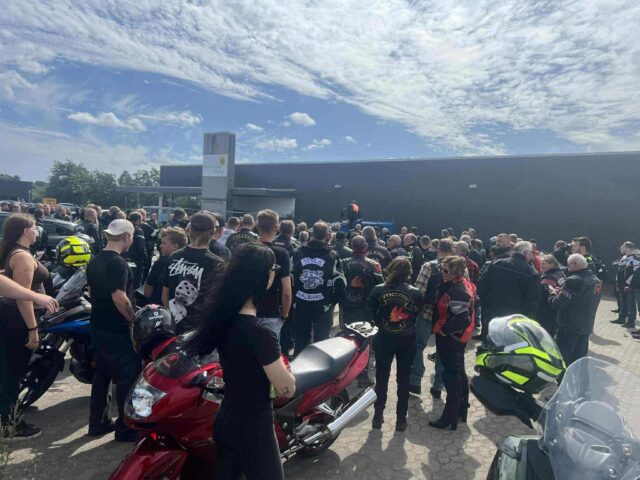 12-årige Storms sidste tur: Motorcyklister fra hele landet eskorterer i afsked