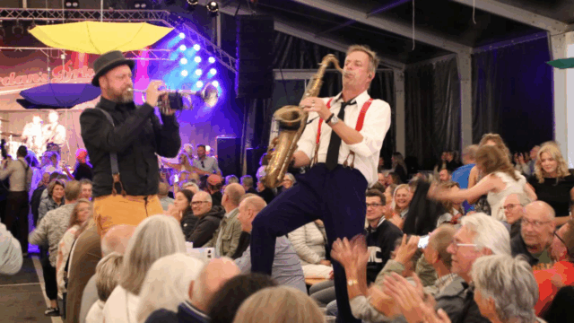 Jazz, valg og solskin: Maribo blev sat i swing fra første tone