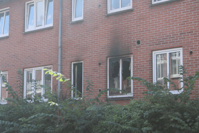 Overtændt køkken i lejlighedskompleks