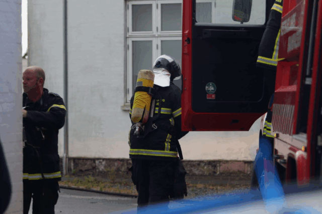 Rykker ud til lejlighedsbrand
