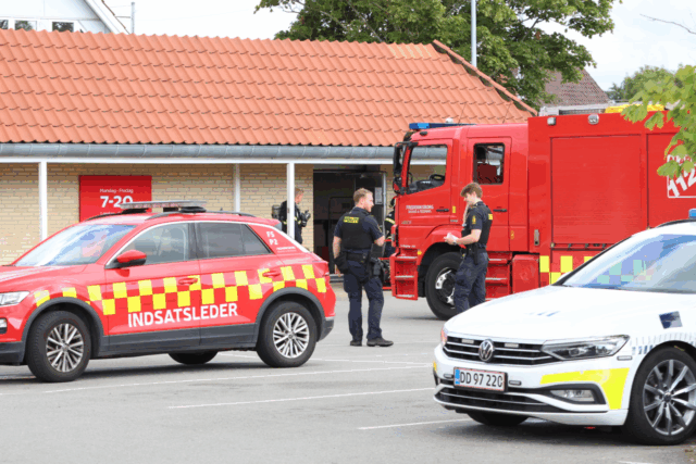 Stort opbud ved SuperBrugsen: Melding om brand i butikken