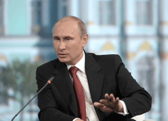 Putin med ildevarslende besked i samtale med Trump