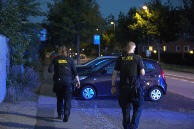 Blå blink og sirener på Amager efter 112-opkald: ‘Politiet er i kontakt med nogle piger’