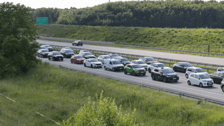 Motorvej med elbil-afgift som FDM vil have