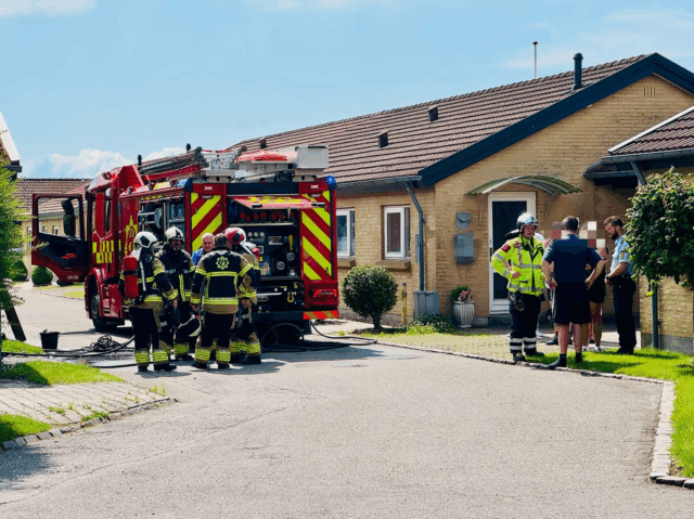 Slangerne er rullet ud i boligkvarter