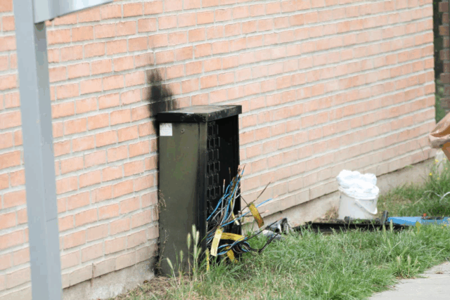 Brand resulterer i akut strømsvigt i mange husstande
