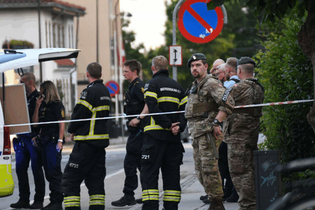Styrker vælter frem til dansk torv efter voldsom hændelse