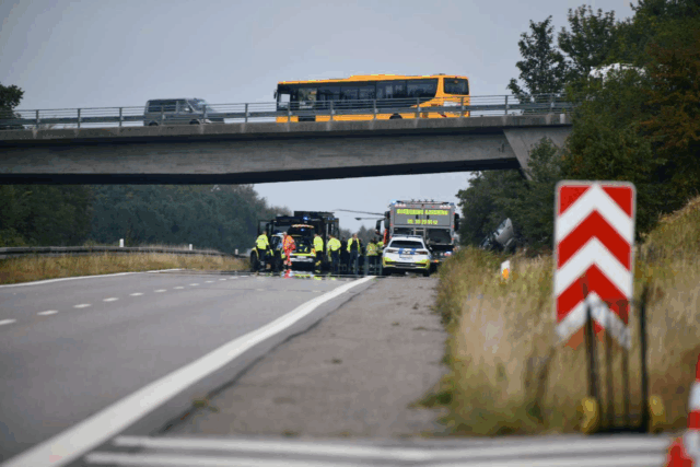 To helikoptere på motorvejen: Person dræbt i tragisk broulykke