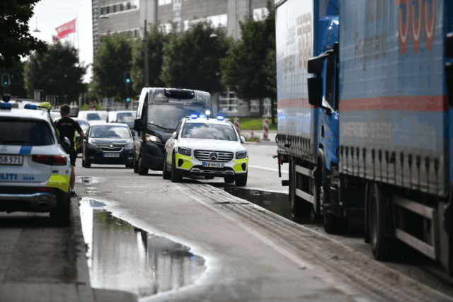 Brækker benet i arbejdsulykke
