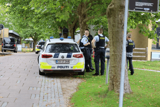 Teenagere taget på fersk gerning af politiet