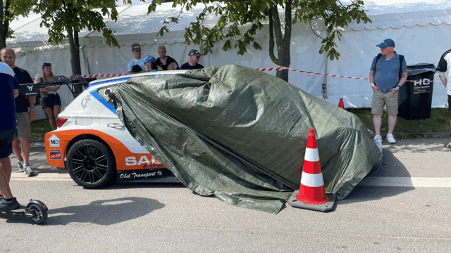 Publikum i Chok: Vild kollision ved Grand Prix