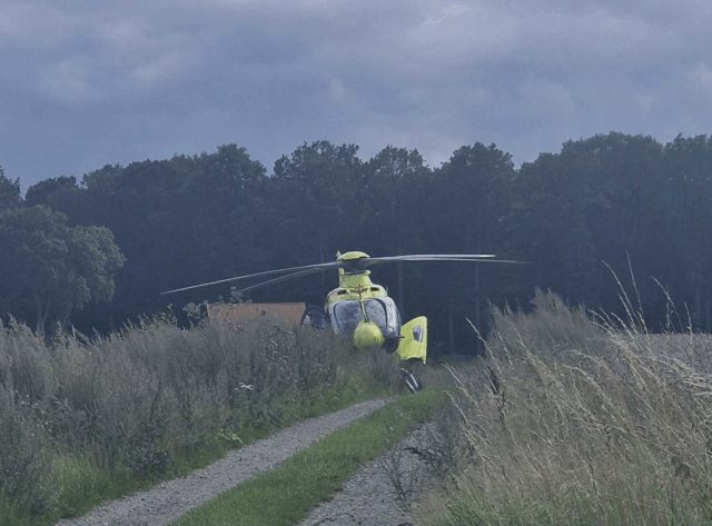 Her findes kendt dansker og tv-personlighed død i vejkanten